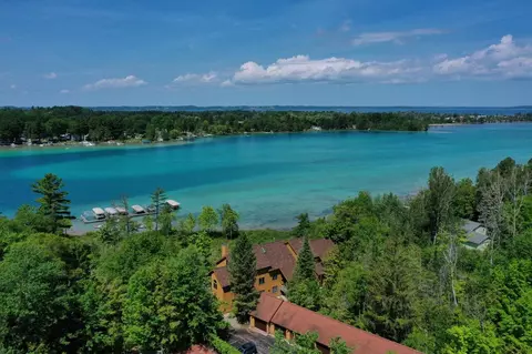 591 Meguzee #105, Elk Rapids, MI 49629