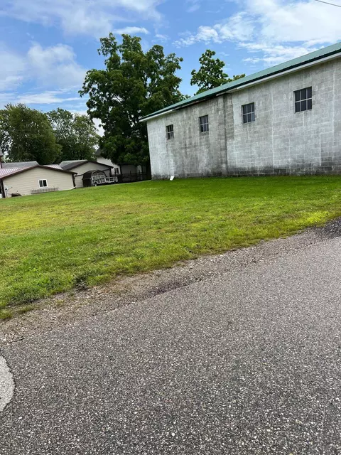 120 Emerson, Ithaca, MI 48847 photo 2