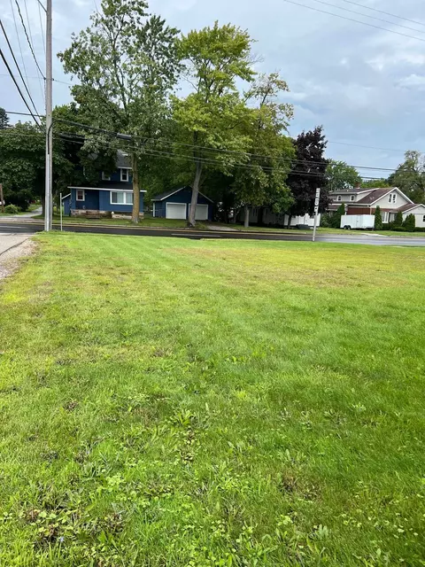 120 Emerson, Ithaca, MI 48847