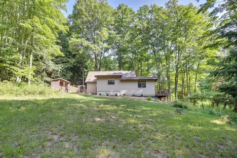 8242 S Sullivan, Cedar, MI 49621 photo 9