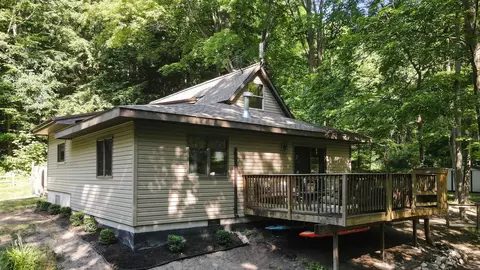 8242 S Sullivan, Cedar, MI 49621 photo 3