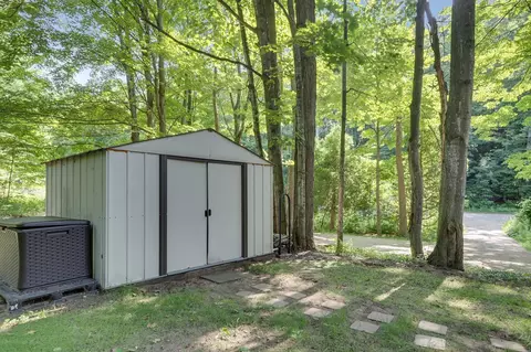 8242 S Sullivan, Cedar, MI 49621 photo 10