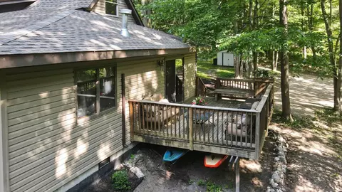 8242 S Sullivan, Cedar, MI 49621 photo 2
