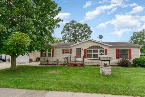 425 College, Saint Louis, MI 48880