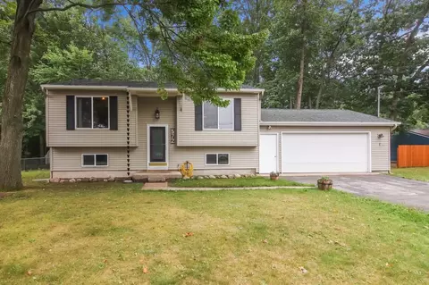 572 George, Traverse City, MI 49686
