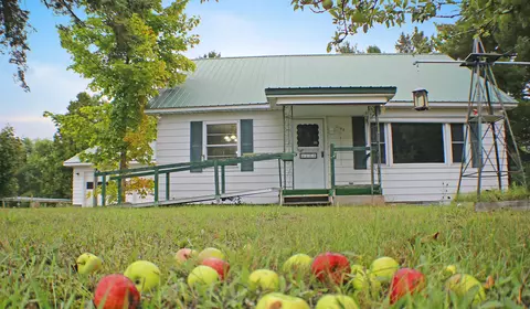 3188 Veterans, Traverse City, MI 49684