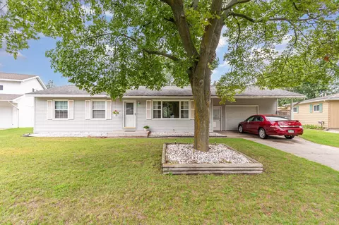 111 York, Saint Louis, MI 48880