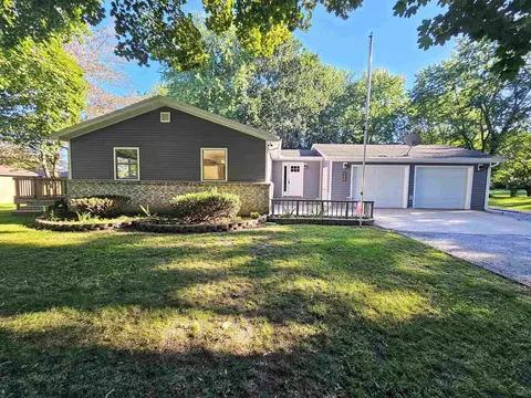 900 Dearing, Midland, MI 48640