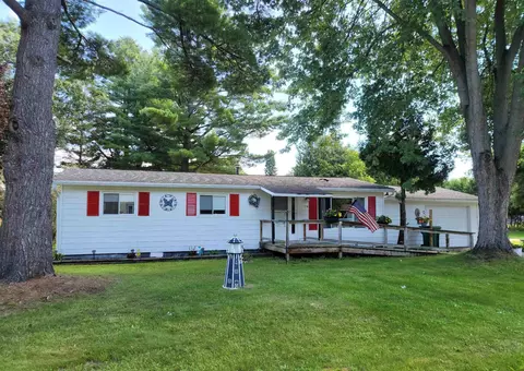 125 Eleventh, Tawas City, MI 48763
