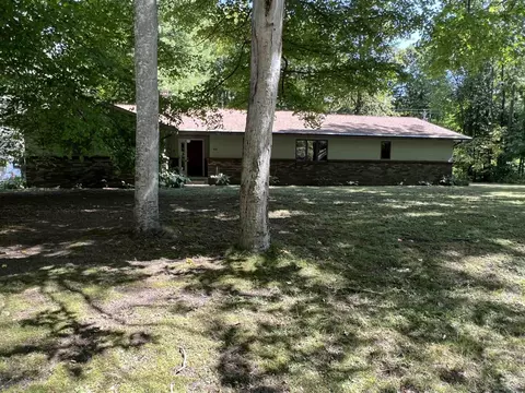 515 S Houghton, Lake City, MI 49651
