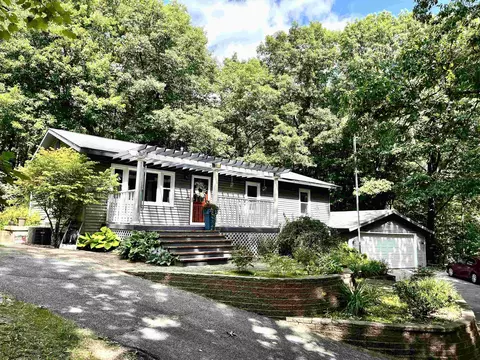 3717 N Spider Lk, Traverse City, MI 49696