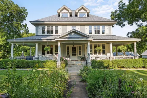 473 N Manitou, Lake Leelanau, MI 49653