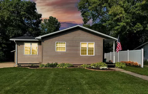224 S Bankson, Saint Louis, MI 48880