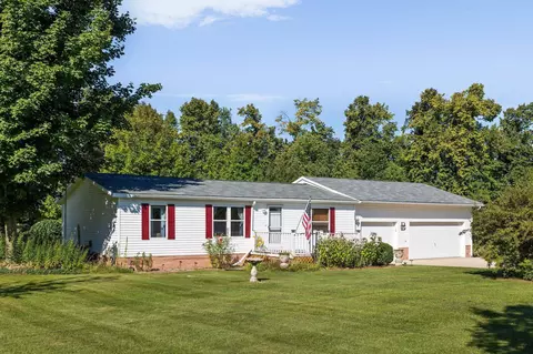 10830 S Elk Lk, Williamsburg, MI 49690