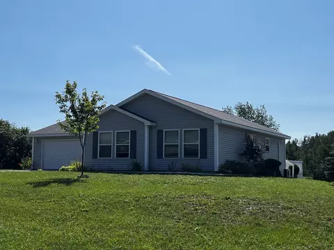 3317 Blair Vly, Traverse City, MI 49685