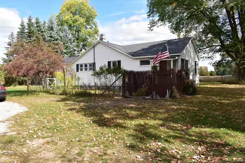 11052 Homestead, Beulah, MI 49617