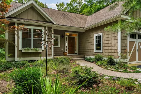 2617 W Hidden Birch, Maple City, MI 49664