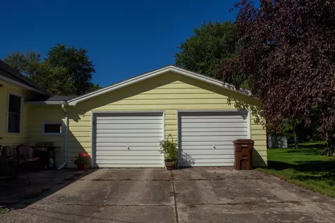 151 E Cottage, Shepherd, MI 48883 photo 22
