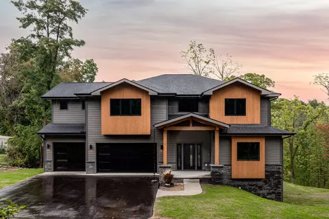 1320 Randolph, Traverse City, MI 49684