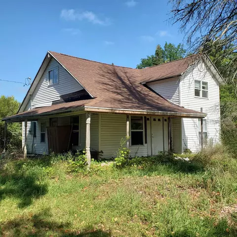 321 E Pne, Mesick, MI 49668