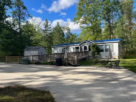 2179 Jackson, Harrison, MI 48625