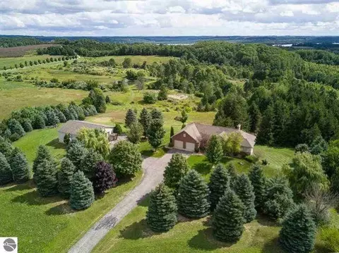 5455 S French, Cedar, MI 49621