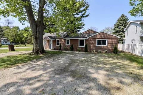 618 Pine, Elk Rapids, MI 49629