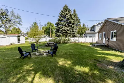 618 Pine, Elk Rapids, MI 49629 photo 9