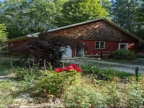 299 Adams, Frankfort, MI 49635