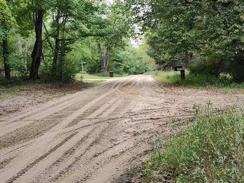 Deerfield, Lake, MI 48632 photo 15