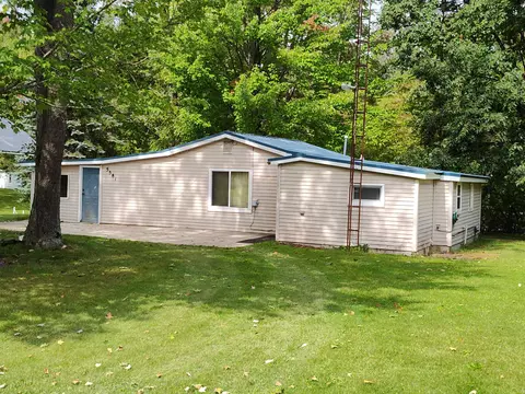 5581 Half Moon, Lake, MI 48632