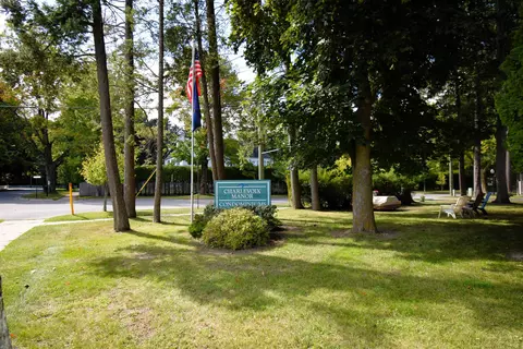 201 Meech #7, Charlevoix, MI 49720