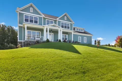1560 Strasbourg, Traverse City, MI 49696