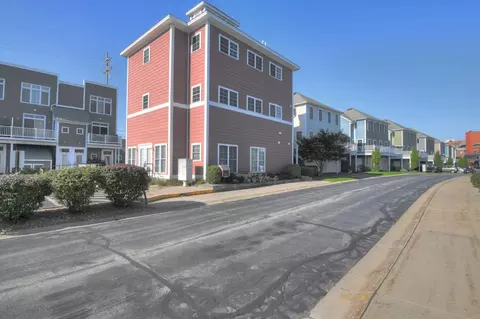 234 Midtown #2-B, Traverse City, MI 49684