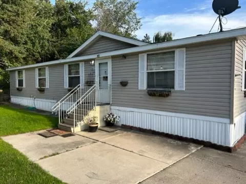16400 Upton #LOT 199 : 199, East Lansing, MI 48823
