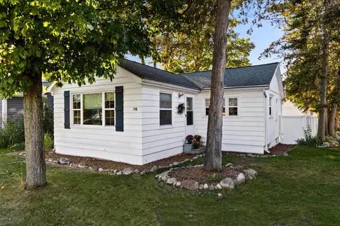 76 N Benzie, Beulah, MI 49617