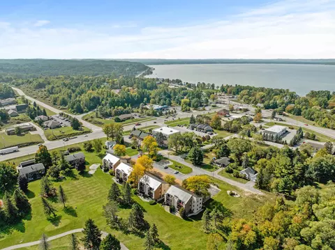 6000 Holt #20, Williamsburg, MI 49690