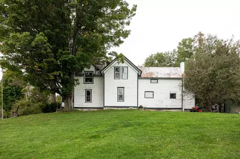 2515 Gatzke, Cedar, MI 49621