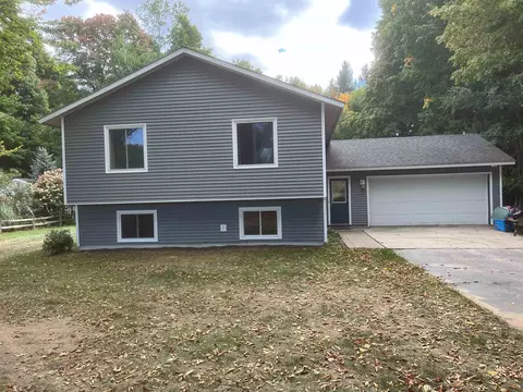 108 George, Frankfort, MI 49635