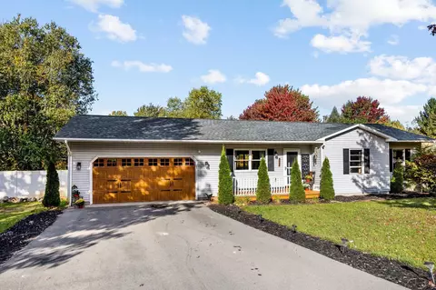 1628 Green Lawn, Grawn, MI 49637