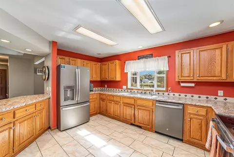 175 E Central, Shepherd, MI 48883 photo 9