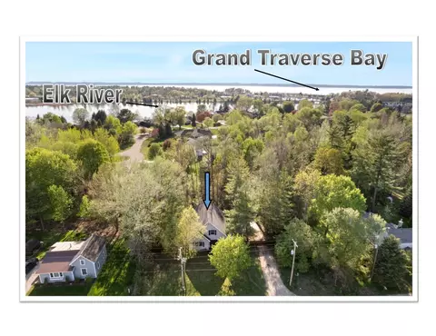 140 Rivershore, Elk Rapids, MI 49629