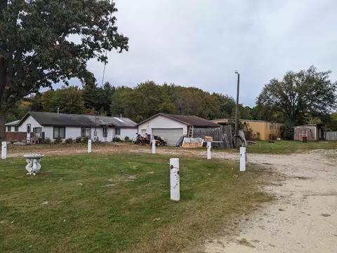10281 E Pickard, Mount Pleasant, MI 48858