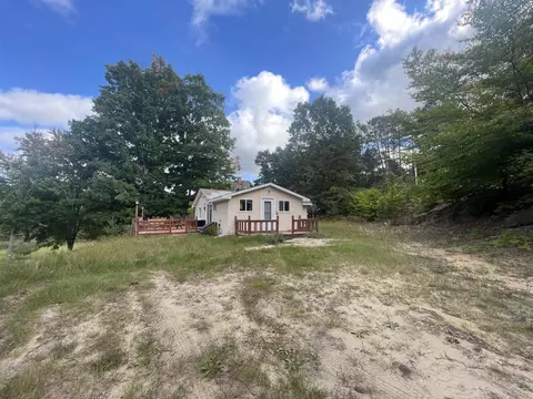 3675 W 36 12, Harrietta, MI 49638
