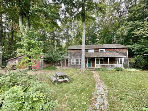 3150 S Maple Vly, Suttons Bay, MI 49682