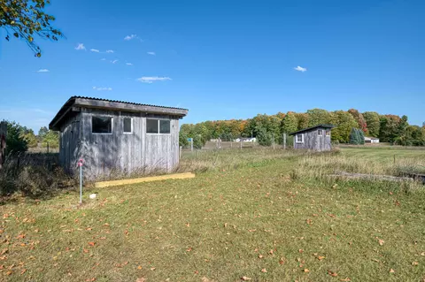 1498 Lamb, Interlochen, MI 49643 photo 18