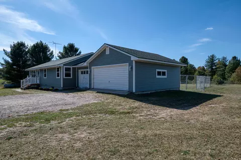 1498 Lamb, Interlochen, MI 49643 photo 17