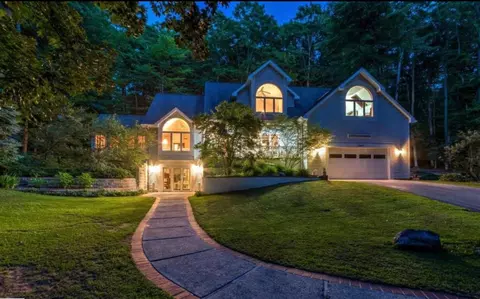 11407 S Ramblewood, Cedar, MI 49621