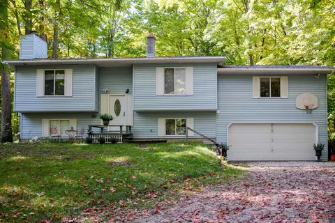 19170 Birchview, Lake Ann, MI 49650