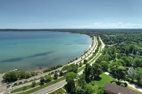 1111 Bay, Traverse City, MI 49684